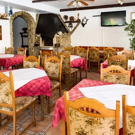 Bed And Breakfast Taverna Miskovic Đảo Pag Ngoại thất bức ảnh