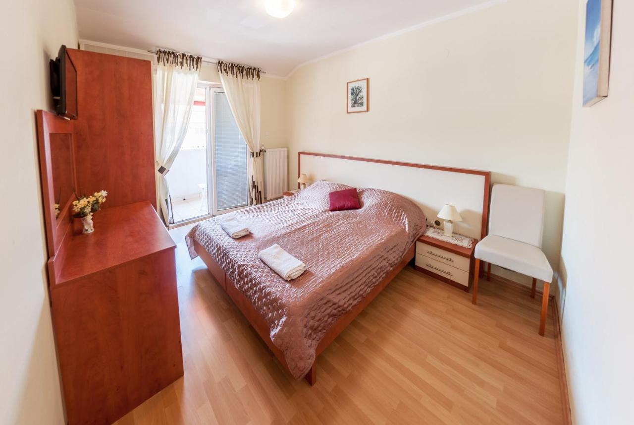 Bed And Breakfast Taverna Miskovic Đảo Pag Ngoại thất bức ảnh